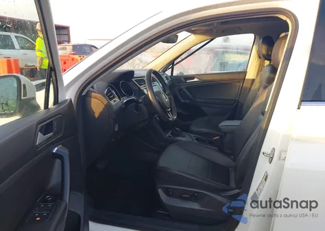 2021 Volkswagen Tiguan 2.0T Se/2.0T Se R-Line Black/2.0T Sel from USA, damaged, VIN 3VV3B7AX9MM037645